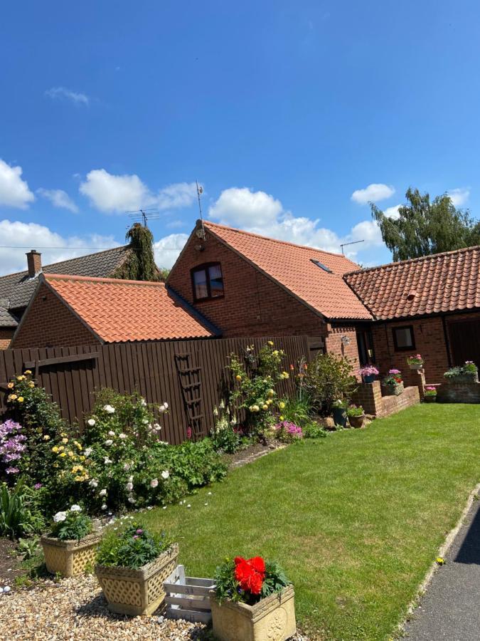 Willow Tree Cottages Newark upon Trent Dış mekan fotoğraf